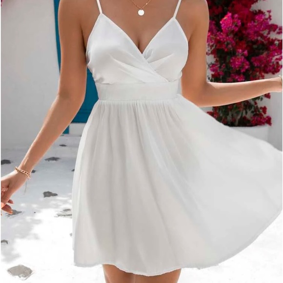 white dress - Picture 3 of 5